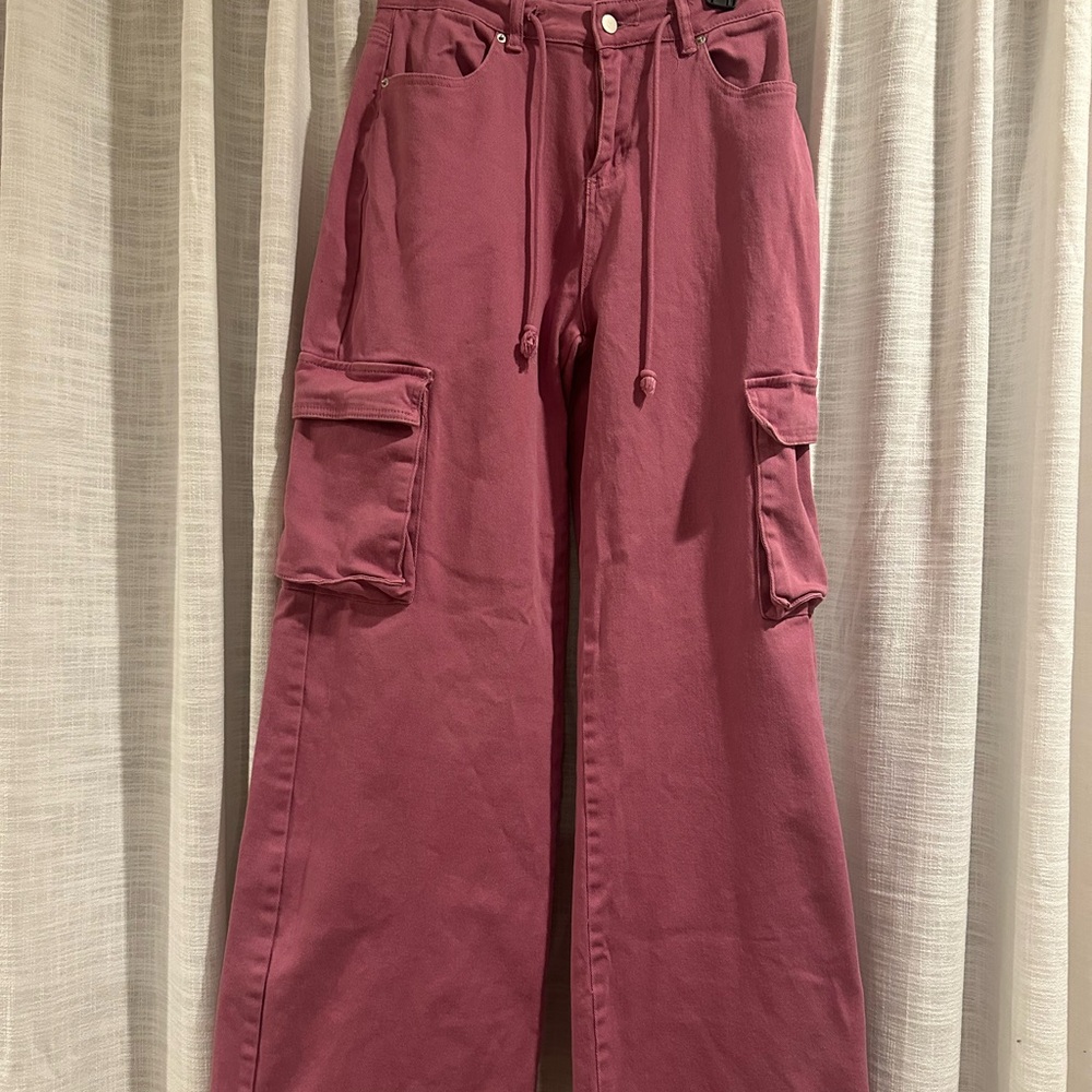 Stylish Pink Cargo Pants